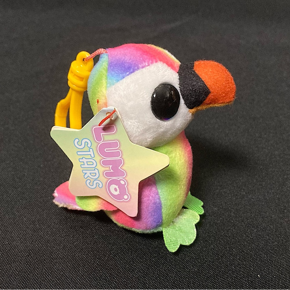 ⭐️ Lumo Stars Lenni the Rainbow Toucan Bird Keychain Bag Charm